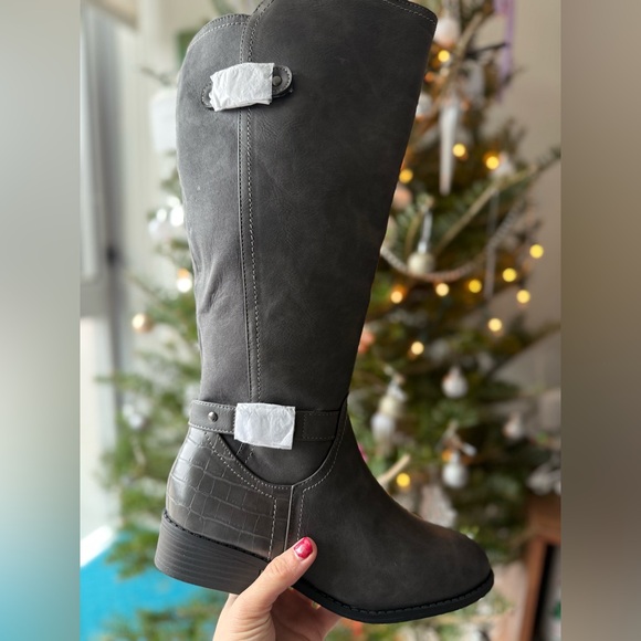 NIB Karen Scott Gray Knee-High Vegan Leather Women's Riding Boots - Picture 2 of 9